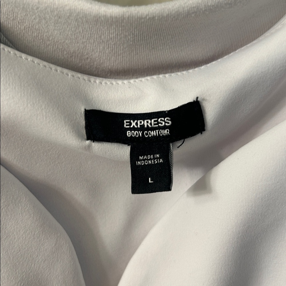 (3) Woman’s Top Size Large - Picture 2 of 3